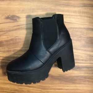 Chelsea boots